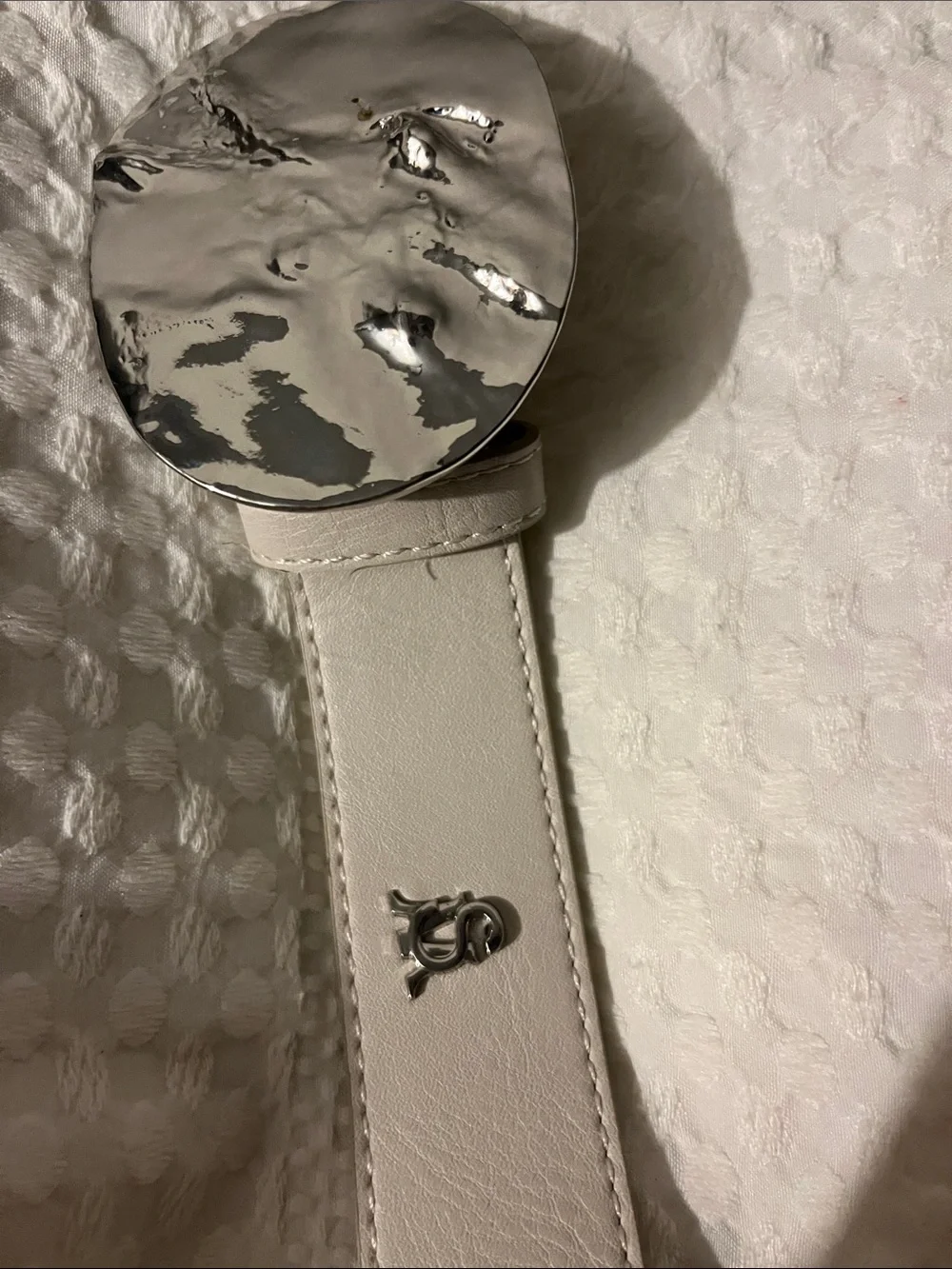 Steve Madden White Leather Belt with Large Hammered Silver Buckle